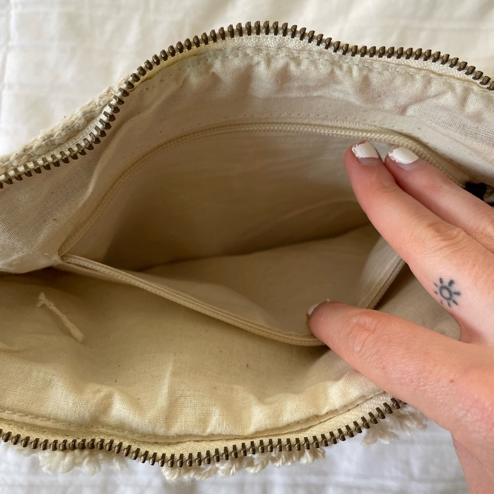 Amuse Society Clutch View 4